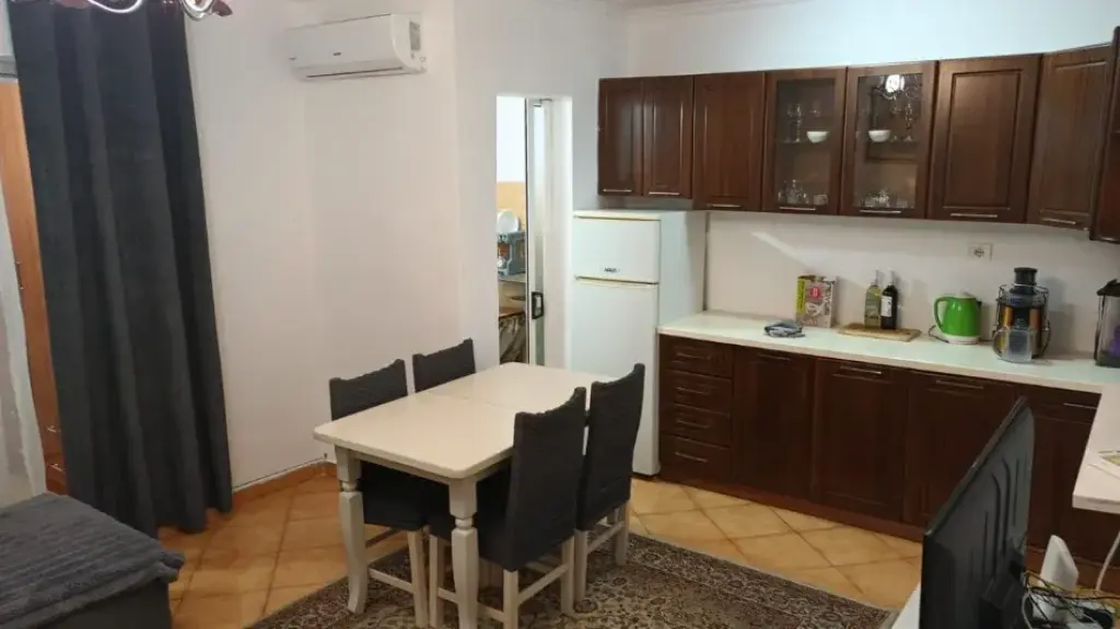 Rent | Apartament 1 + 1 | Ali Demi | 450 €/month