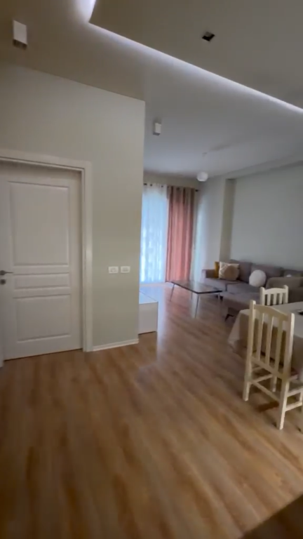 Apartament 2+1 per qera Golden Park !