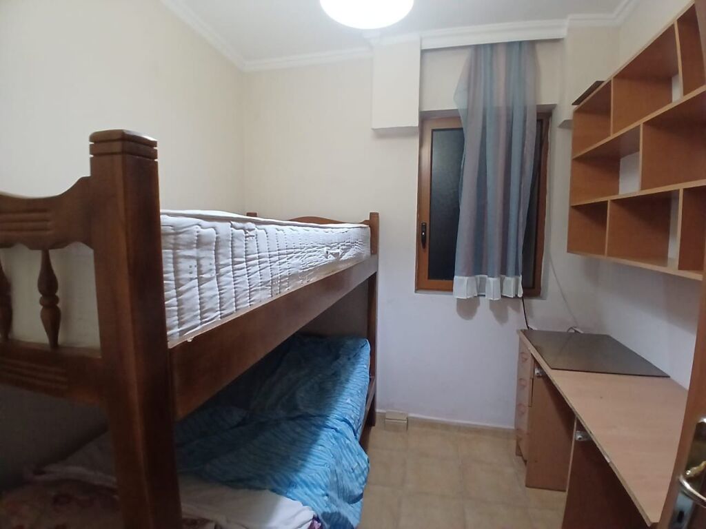 Jepet Me Qera Apartament 2+1+1 Ballkon