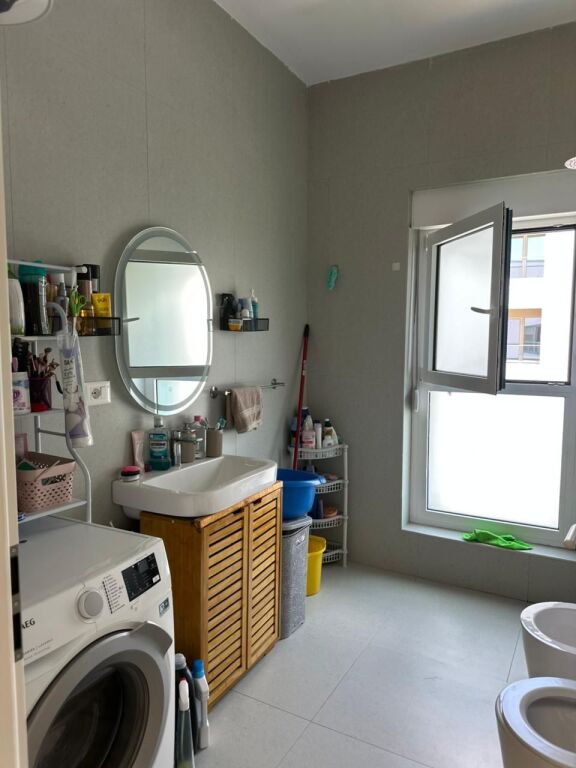 Jepet me qira – Apartament 2+1 | Ali Demi, pranë Tregut Elektrik