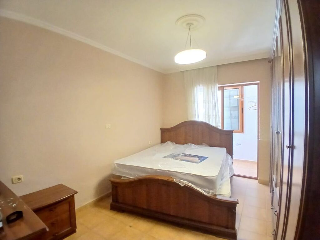 Jepet Me Qera Apartament 2+1+1 Ballkon