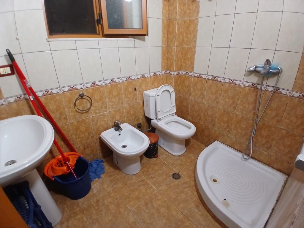 Jepet Me Qera Apartament 2+1+1 Ballkon