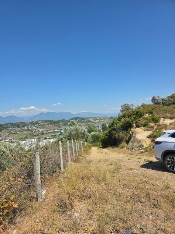 SHITET TOKE PREMIUM NE VORE,PAK METRA LARG AUTOSTRADES TIRANE-DURRES
