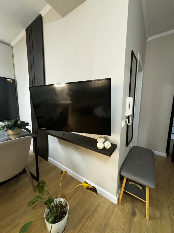 🏡 Shitet Apartament 1+1 me Ballkon – Rr. Endri Keko, Tiranë