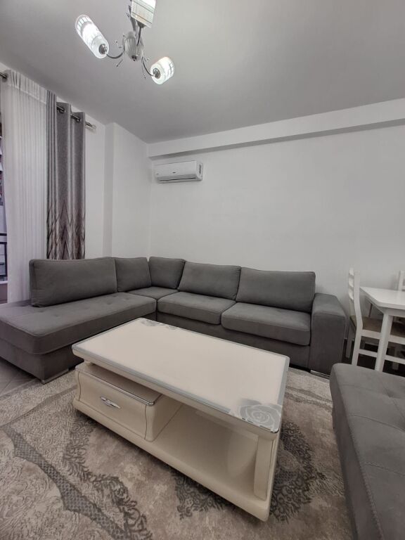 📣 Apartament 2+1+2 me 2 ballkone me qera