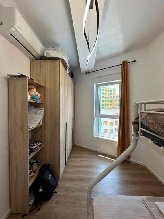 Jepet me qira – Apartament 2+1 | Ali Demi, pranë Tregut Elektrik