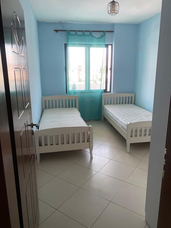 Jepet Me Qera Apartament 2+1+2 Tualete+ 1 Ballkon