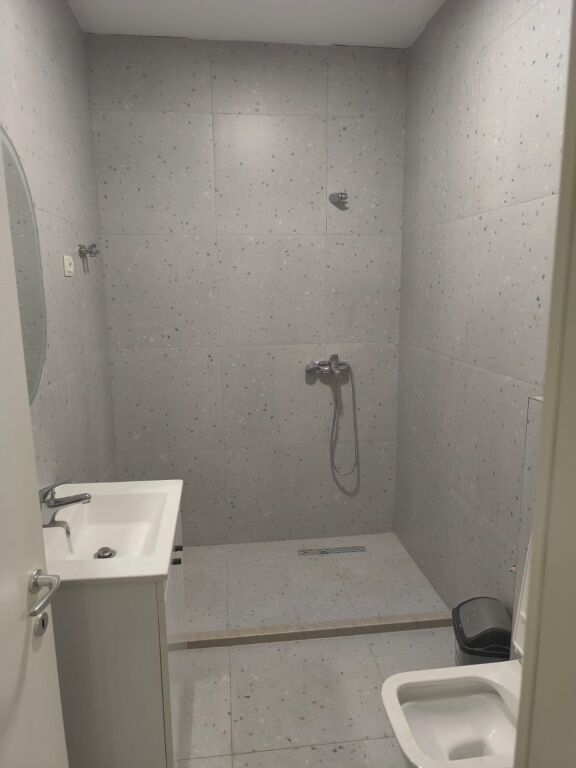 3+1,arredato,con parcheggio,trio tower don bosko,1 milione di leke