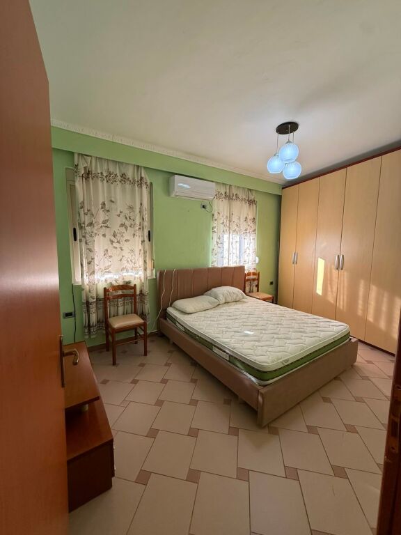 Jepet me Qera Apartament 1+1