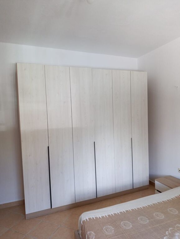 Affitto | Shtëpi private 2 + 1 | Rruga Njazi Meka | 450 €/mese