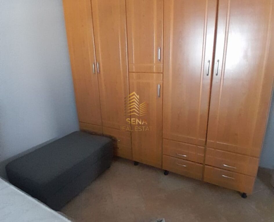 Rent, Private Entrance 1+1, at the end of Jordan Misja street, 35,000 Lek/Month