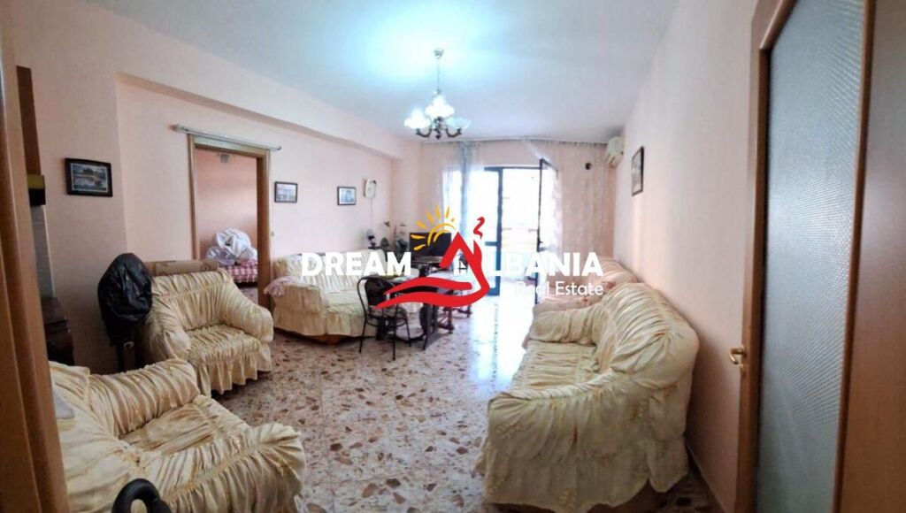Shitet Apartament 1+1 në Rrugën e Elbasanit prane deges se thesarit ( 4119480)
