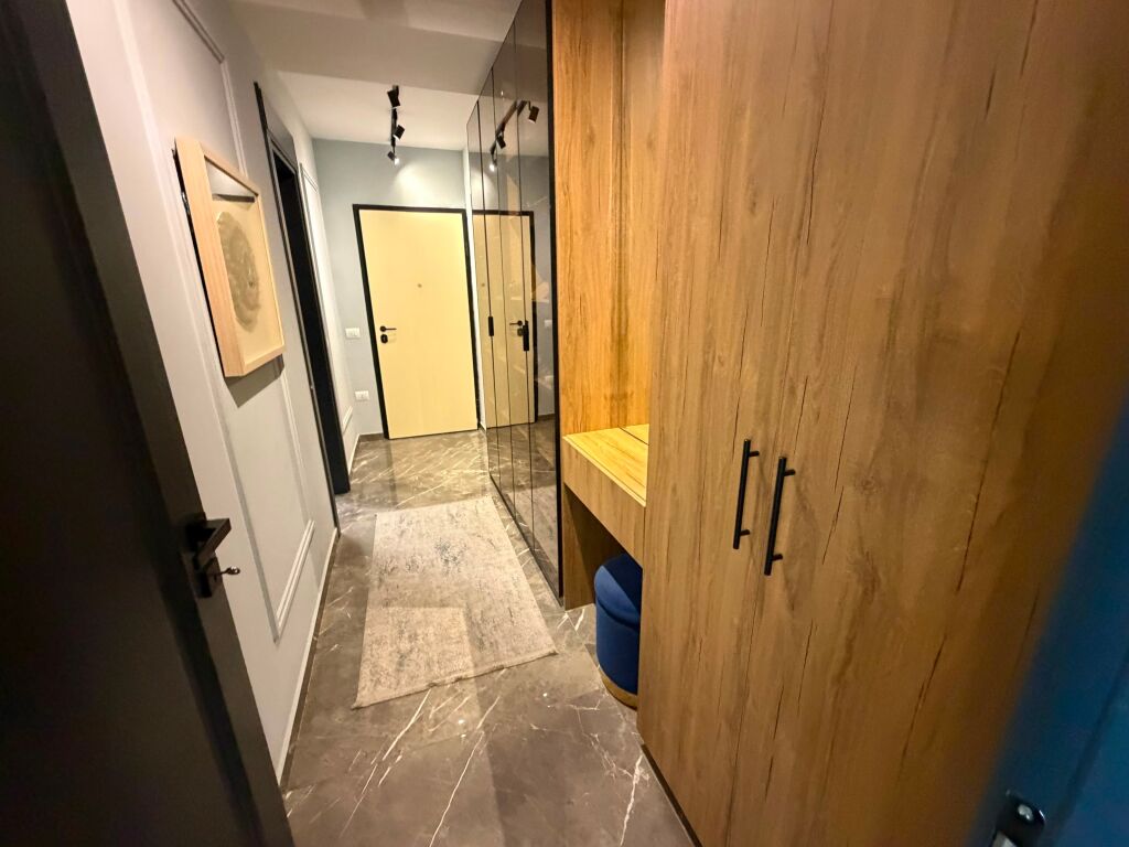 🏡 Apartment 3+1 + parking space for rent  📍 Garden Building, 21 Dhjetori, Tirana 🏢 15th floor, with 2 elevators ✨ Super furnished, with quality furniture 🚗 Parking space included  💶 Price: 2,500 €/month  📲