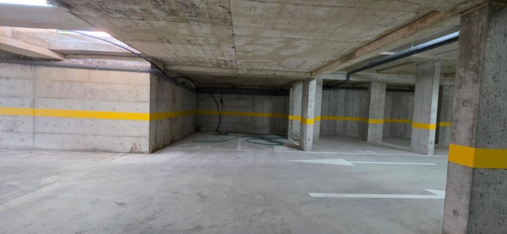🚗 3 PARKING SPACES FOR SALE – OLD SAUK, TIRANA