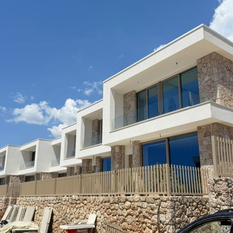 🏡🌊 VILLA SU DUE PIANI CON PISCINA IN VENDITA – SEADREAM RESIDENCE, DRIMADHË 🌊🏡