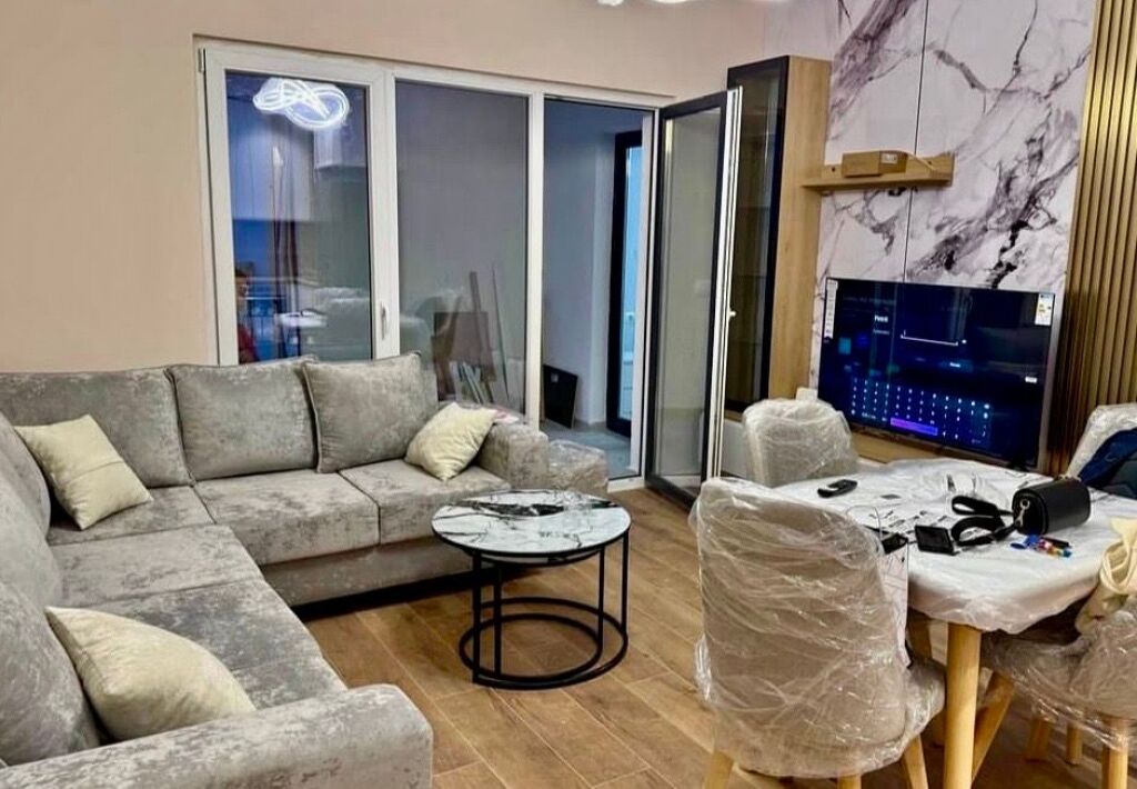 Qera Apartament 1+1 tek Zogu i Zi