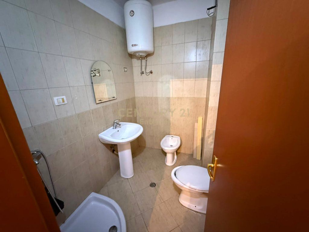 Office space for rent + parking space in Siri Kodra, Tirana! 1,000 € /Month