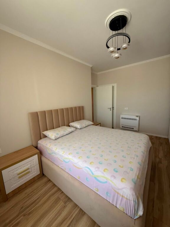 Apartament me qera 2+1+2+post parkimi