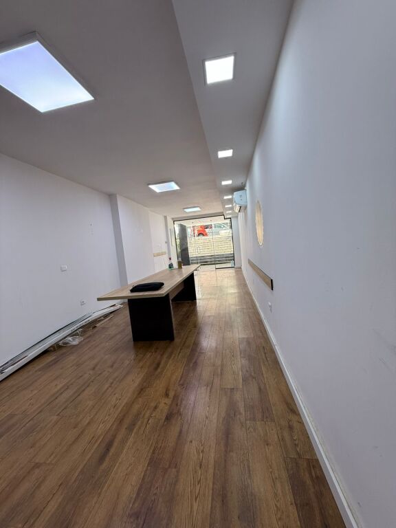 Business unit for sale on Dritan Hoxha Street, Laprake