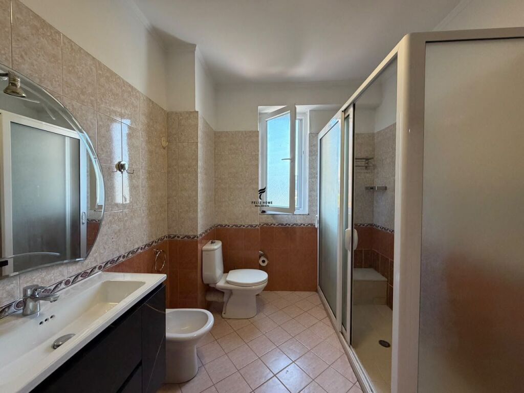 APARTMENT FOR RENT 4+1 OLD EXHIBITION 130,000 LEKE FH-83244