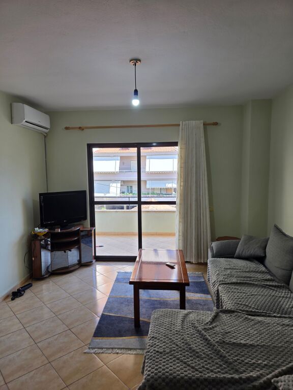 🏡 Apartament 2+1 me qira – Pranë Zogut të Zi | 550€/muaj