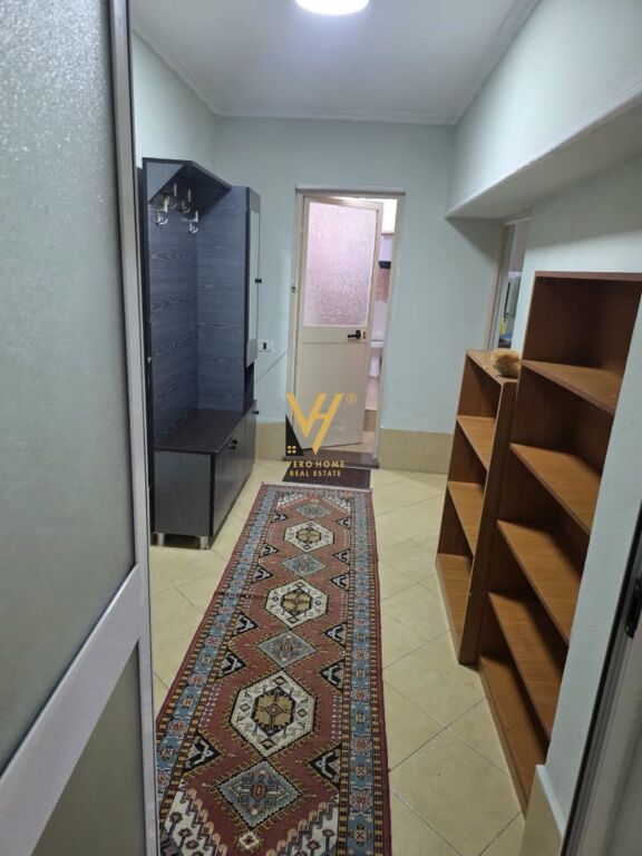 JEPET APARTAMENT 1+1 ME QERA TE MYSLYM SHYRI 45.000 LEKE
