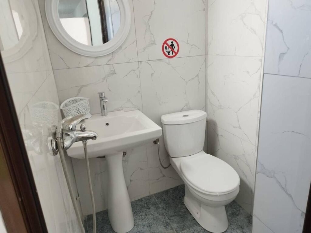 Rent | Shtëpi private 2 + 1 | Rruga 5 Maji | 350 €/month