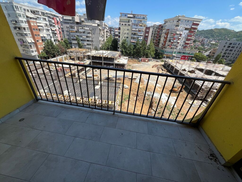 Appartamento 2+1+2 in affitto a Yzberisht, Complesso Grand Galeri