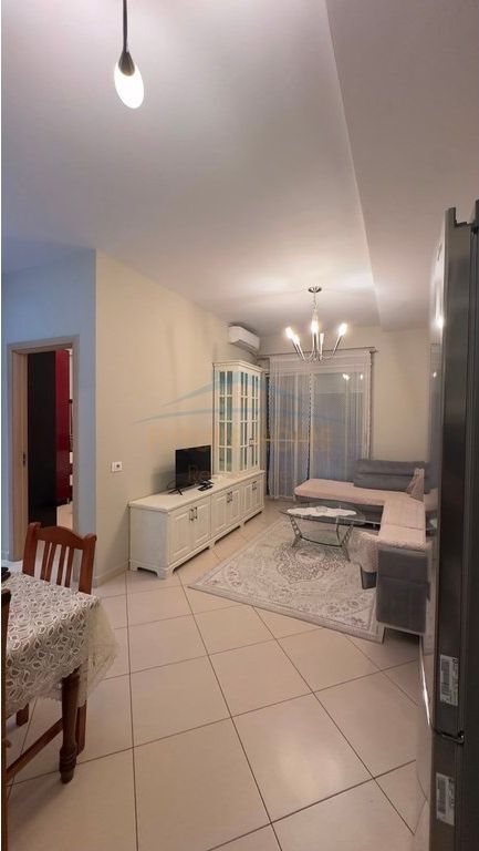 Shitet, Apartament 1+1, Spitali Amerikan 3, Tiranë