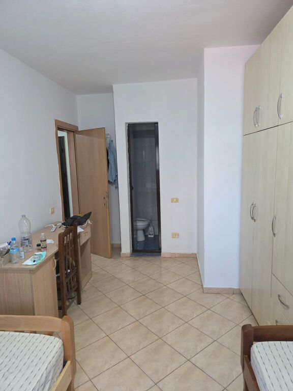 🏡 Apartament 2+1 me qira – Pranë Zogut të Zi | 550€/muaj