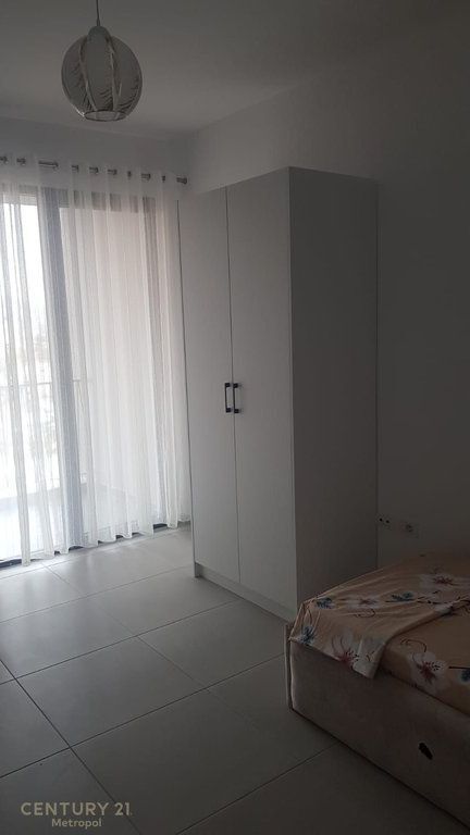 JAPIM ME QIRA APARTAMENT 2+1+2+ POST PARKIMI, TEK ASL (SPITALET)