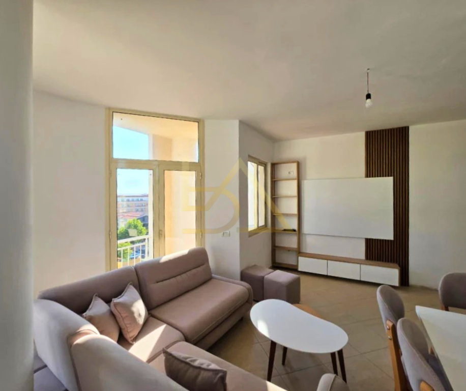 Apartament 2+1+2 për Shitje – Plazh, Durrës, pranë Postës
