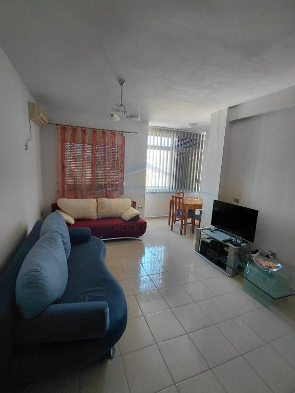 Shitet, Apartament 1+1, Mali Robit, Golem