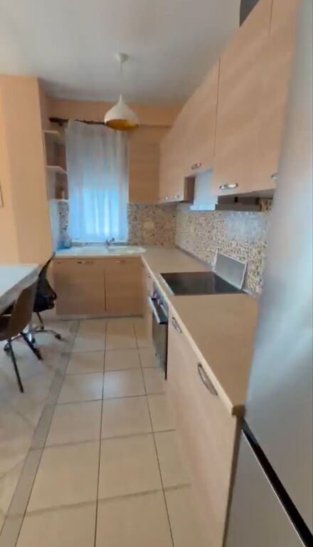 Affitto | Apartament 2 + 1 | Kthesa e Kamzes | 500 €/mese
