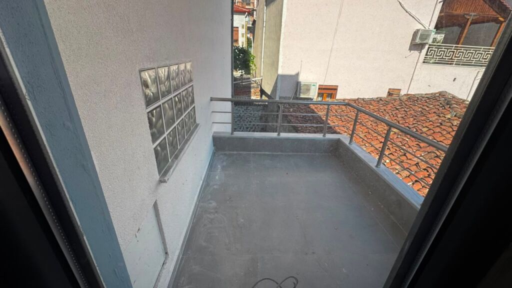 🏡 Appartamento 1+1 in Vendita – Quartiere 2, Korçë