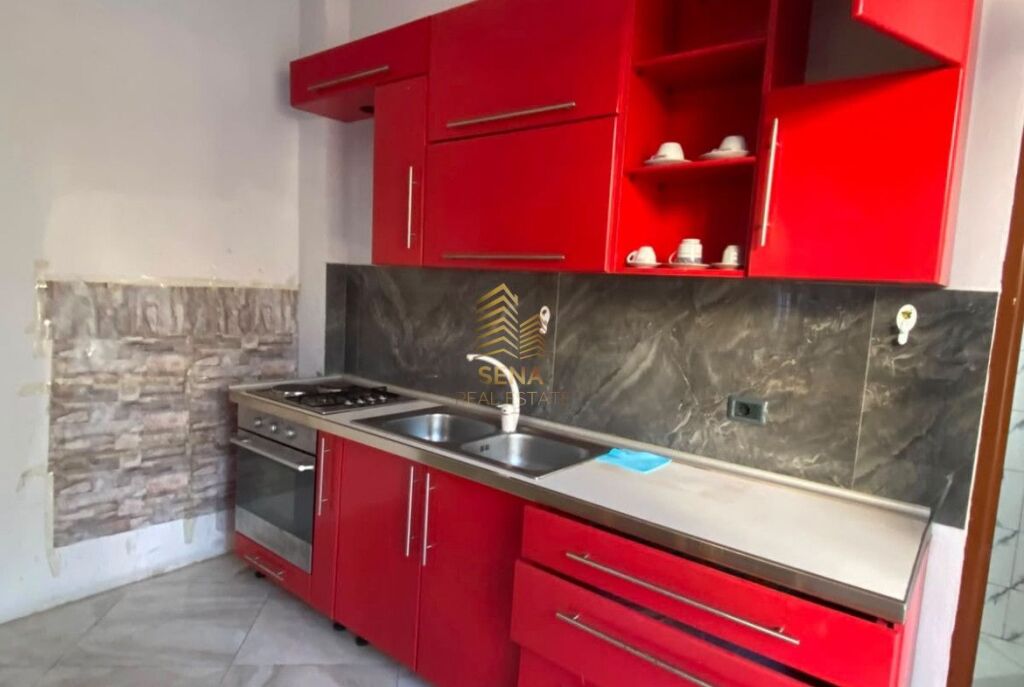Rent, Private Entrance 1+1, Laprake, 35,000 Lek/Month