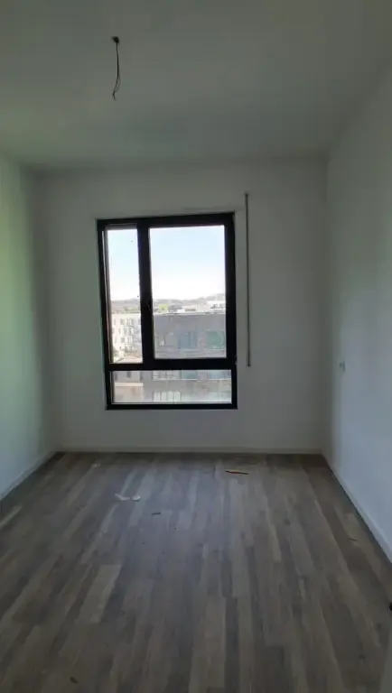 Qera | Apartament 2 + 1+2 | Rruga 5 Maji | 500 €/muaj