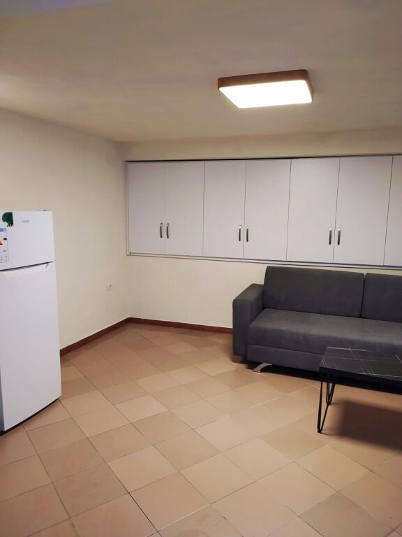 Rent | Garsoniere | Qendra Shëndetësore Qytet Studenti | 250 €/month