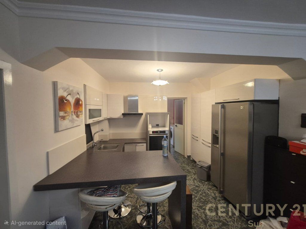 Jepet me qira apartament 2+1 në Rrugën e Kavajës, përballë Garden Building!