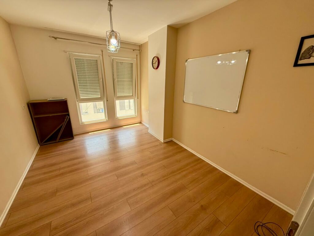 📣 RENT Apartment 2+1+2 📍 Street “5-Maji”, Near Bar “ODA” ✨💶 Price 50,000 Leke (Net)