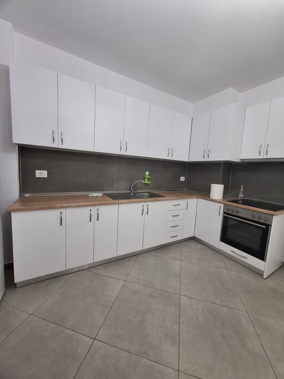 📣 Apartament 2+1+2 me 2 ballkone me qera ne Astir
