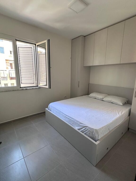 In Affitto Appartamento 1+1+1 Balcone