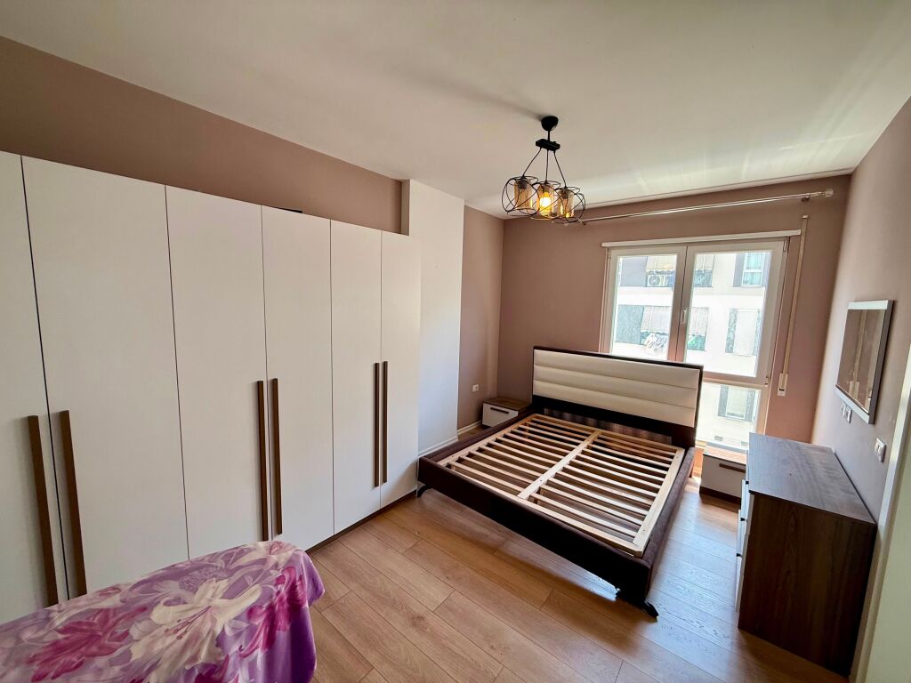 📣 RENT Apartment 2+1+2 📍 Street “5-Maji”, Near Bar “ODA” ✨   🏢 New Building  🪜 4th Floor (With Elevator)  🛋️ Partially Furnished  ❌ Notarial Contract Condition   💶 Price 50,000 Leke (Net)
