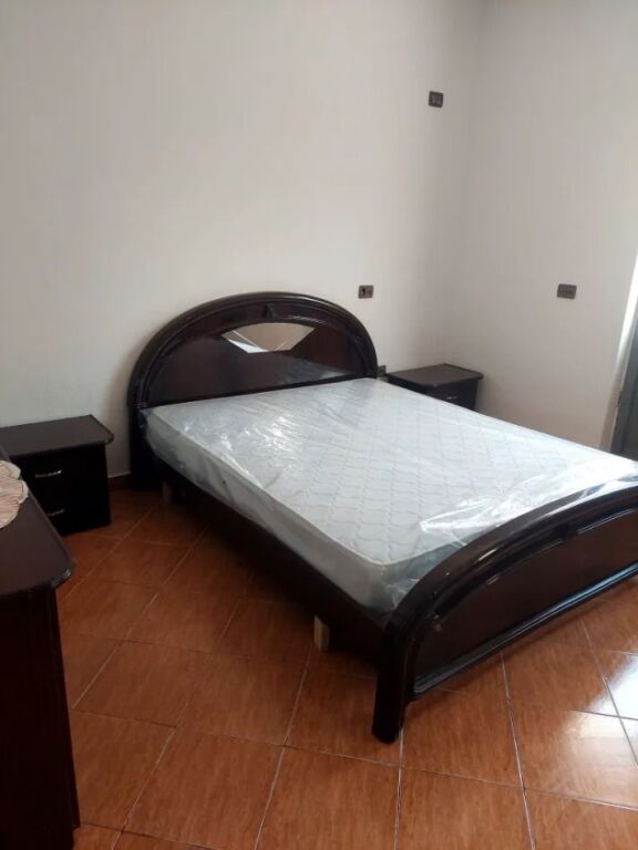 🏠Allias, Via Enver Begeja, primo piano di una villa 2+1 in affitto, arredato 40.000Leke