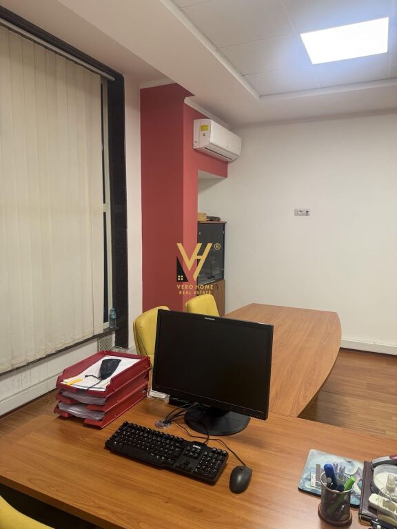 UFFICIO 60 M2 IN AFFITTO IN VIA ELBASAN 1.200 EURO
