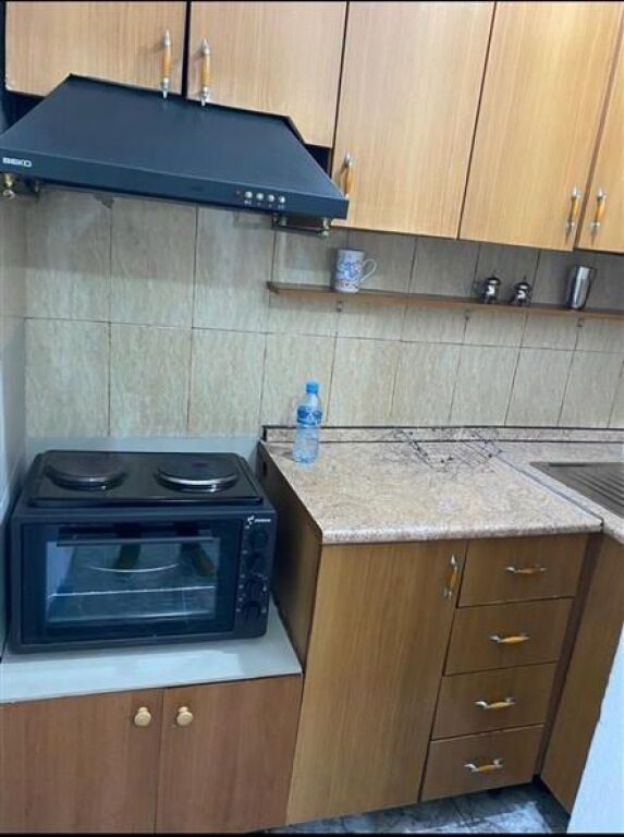 Studio apartment for rent at Bar Oslo in Brryl