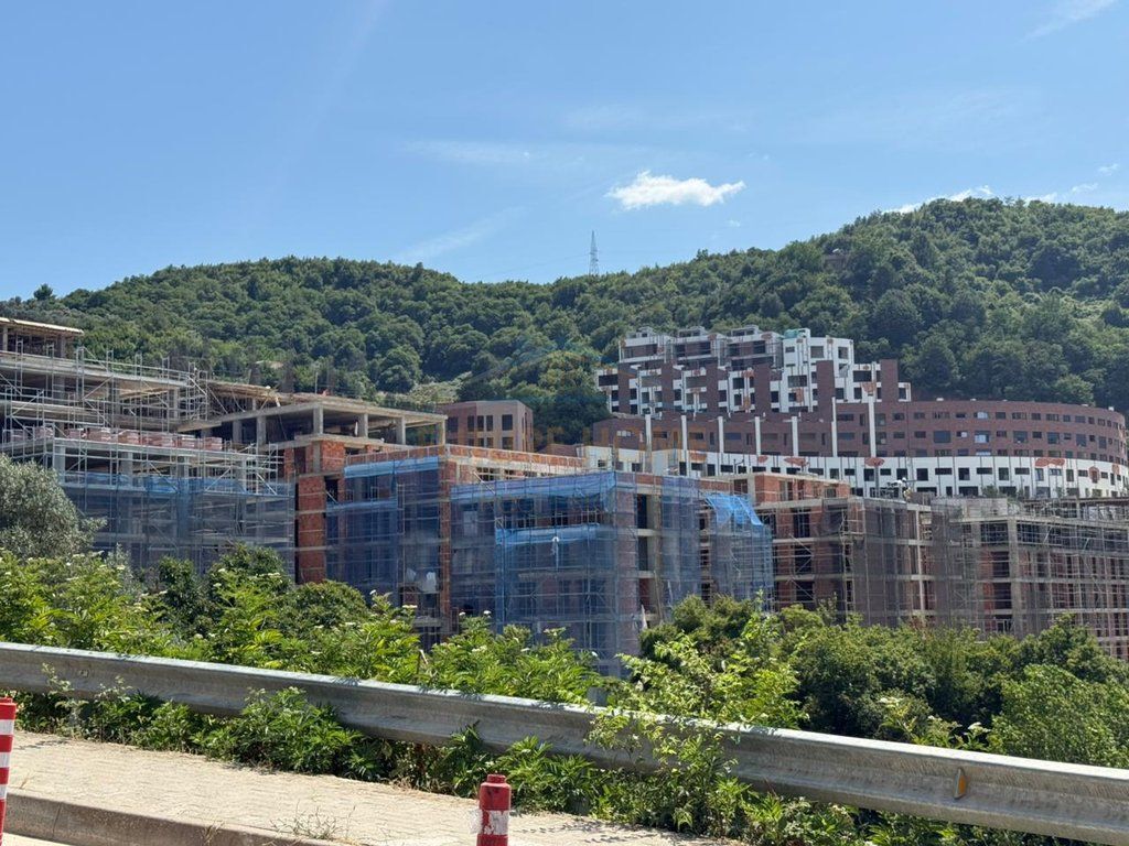 Shitet,Apartament 2+1+2,Rezidenca Kodra e Diellit 2