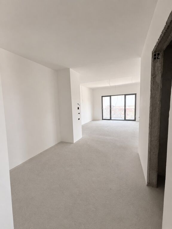 Locale Premium in Affitto presso il Complesso Delijorgji – 250m²