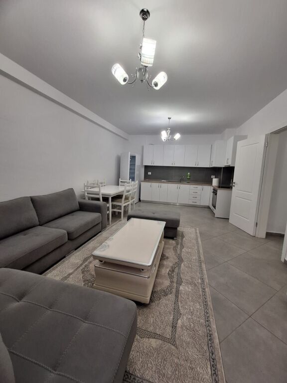 📣 Appartamento 2+1+2 con 2 balconi in affitto  📍Astir, Villa L 2💰Prezzo: 55.000 Lek/mese