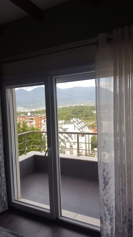 Apartament 2+1 me qera tek Liqeni i Thate